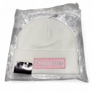 Supreme Beanie FW25 White/Pink